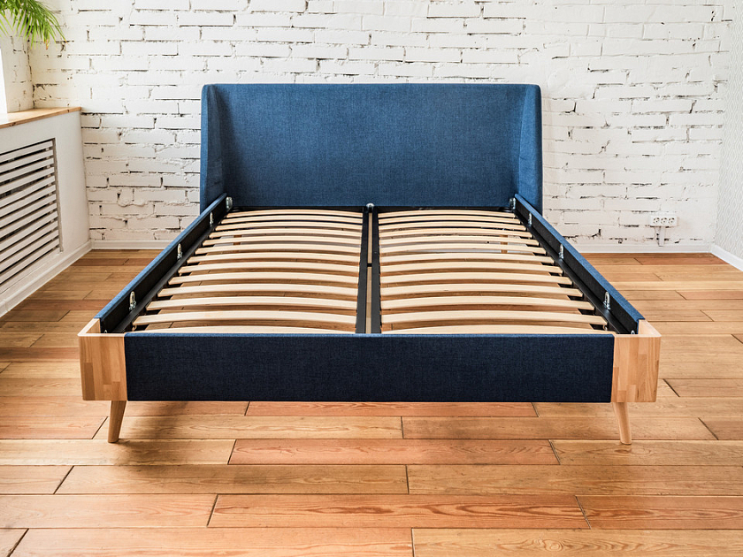 Кровать Lagom Side Soft 200x200 Ткань/Массив (береза) Levis 78 Джинс/Масло-воск Natura (Береза) - Оригинальная кровать в обивке из мебельной ткани.